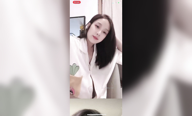 最新《瘋狂抖音》外篇之《抖音擦邊4》顏值主播各顯神通 閃現走光 刷邊瘋狂作死 扣逼漏奶 (119)