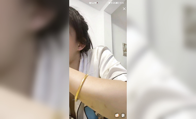 最新《瘋狂抖音》外篇之《抖音擦邊4》顏值主播各顯神通 閃現走光 刷邊瘋狂作死 扣逼漏奶 (62)