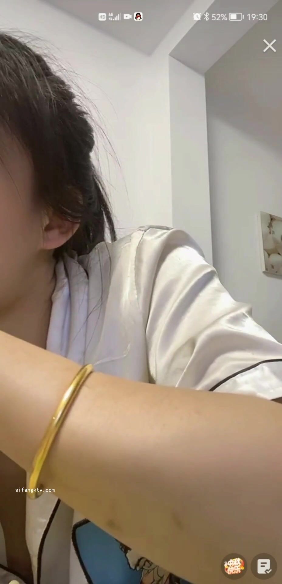 最新《瘋狂抖音》外篇之《抖音擦邊4》顏值主播各顯神通 閃現走光 刷邊瘋狂作死 扣逼漏奶 (62)