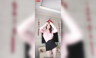 最新《瘋狂抖音》外篇之《抖音擦邊4》顏值主播各顯神通 閃現走光 刷邊瘋狂作死 扣逼漏奶 (148)