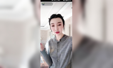 最新《瘋狂抖音》外篇之『三亞美女2』極品三亞外圍美女大秀身材 作死大尺度 摳B揉乳擠奶 (200)