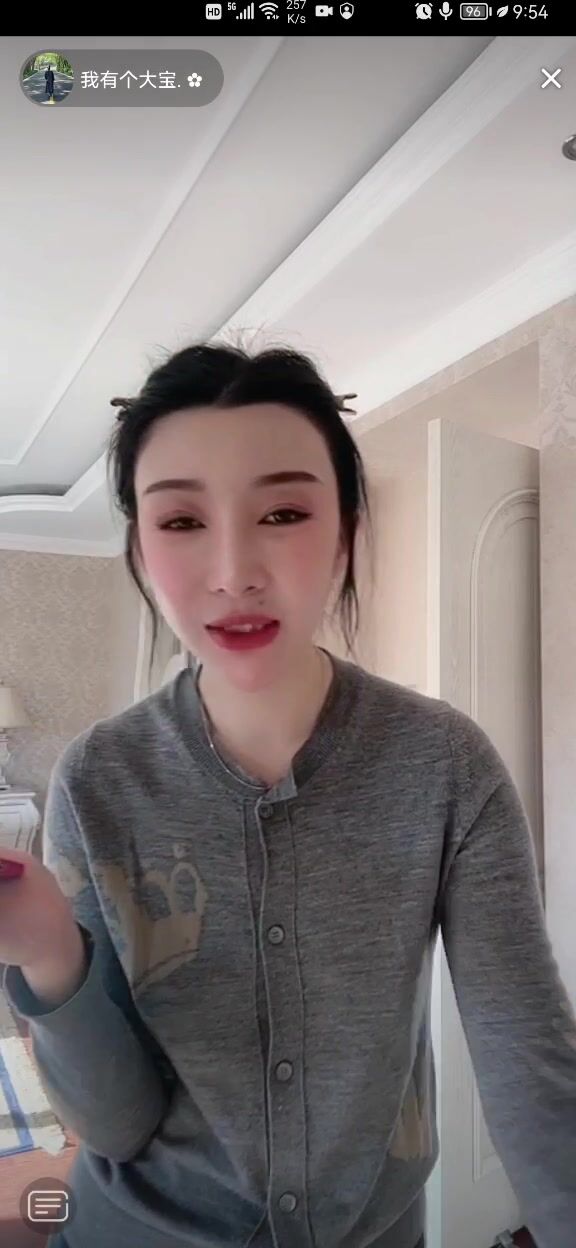 最新《瘋狂抖音》外篇之『三亞美女2』極品三亞外圍美女大秀身材 作死大尺度 摳B揉乳擠奶 (200)