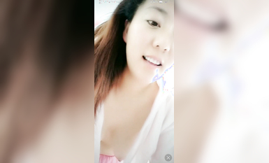 最新《瘋狂抖音》外篇之『三亞美女2』極品三亞外圍美女大秀身材 作死大尺度 摳B揉乳擠奶 (126)