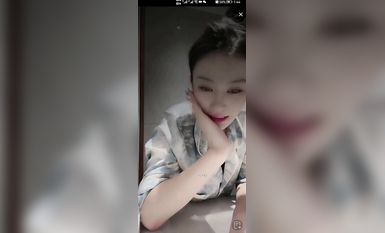 最新《瘋狂抖音》外篇之《抖音擦邊4》顏值主播各顯神通 閃現走光 刷邊瘋狂作死 扣逼漏奶 (175)