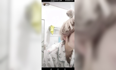 最新《瘋狂抖音》外篇之《抖音擦邊4》顏值主播各顯神通 閃現走光 刷邊瘋狂作死 扣逼漏奶 (247)