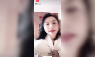 最新《瘋狂抖音》外篇之『三亞美女2』極品三亞外圍美女大秀身材 作死大尺度 摳B揉乳擠奶 (96)