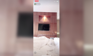 最新《瘋狂抖音》外篇之『三亞美女2』極品三亞外圍美女大秀身材 作死大尺度 摳B揉乳擠奶 (96)