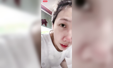 最新《瘋狂抖音》外篇之《抖音擦邊4》顏值主播各顯神通 閃現走光 刷邊瘋狂作死 扣逼漏奶 (251)