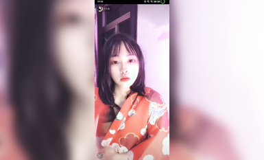 最新《瘋狂抖音》外篇之『三亞美女2』極品三亞外圍美女大秀身材 作死大尺度 摳B揉乳擠奶 (131)