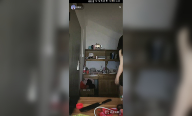 最新《瘋狂抖音》外篇之『三亞美女2』極品三亞外圍美女大秀身材 作死大尺度 摳B揉乳擠奶 (67)