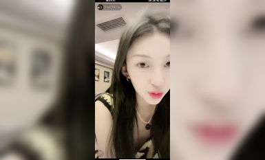 最新《瘋狂抖音》外篇之『三亞美女2』極品三亞外圍美女大秀身材 作死大尺度 摳B揉乳擠奶 (104)