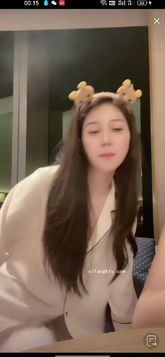 最新《瘋狂抖音》外篇之《抖音擦邊4》顏值主播各顯神通 閃現走光 刷邊瘋狂作死 扣逼漏奶 (312)