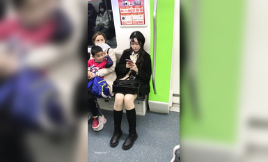 稀缺學姐專場 專業抄底靚麗制服學姐珍藏版 貼著美女屁股抄 有燈光加持畫質特好 超清4K原版 (20)