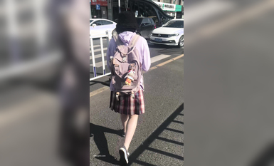 稀缺學妹專場 專業抄底靚麗學生妹JK制服 掀裙開閃光燈強抄 看的心驚肉跳太刺激 超清4K原版 (46)