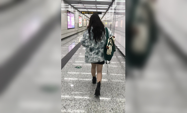 稀缺學妹專場 專業抄底靚麗學生妹JK制服 掀裙開閃光燈強抄 看的心驚肉跳太刺激 超清4K原版 (60)