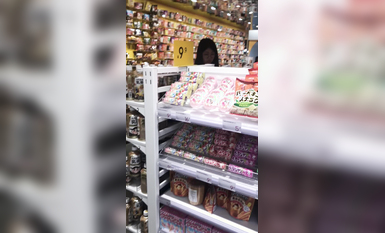 稀缺學妹專場 專業抄底靚麗學生妹JK制服 掀裙開閃光燈強抄 看的心驚肉跳太刺激 超清4K原版 (30)