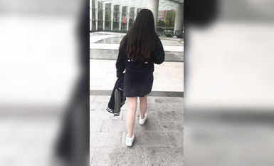 稀缺學妹專場 專業抄底靚麗學生妹JK制服 掀裙開閃光燈強抄 看的心驚肉跳太刺激 超清4K原版 (37)