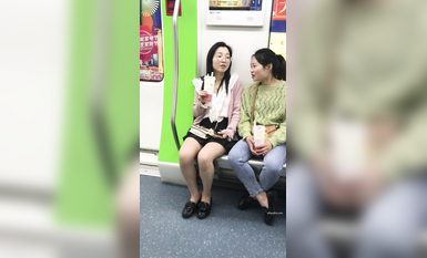 稀缺學妹專場 專業抄底靚麗學生妹JK制服 掀裙開閃光燈強抄 看的心驚肉跳太刺激 超清4K原版 (26)