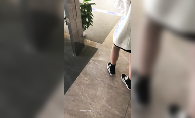 稀缺學妹專場 專業抄底靚麗學生妹JK制服 掀裙開閃光燈強抄 看的心驚肉跳太刺激 超清4K原版 (16)