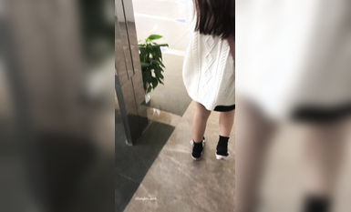 稀缺學妹專場 專業抄底靚麗學生妹JK制服 掀裙開閃光燈強抄 看的心驚肉跳太刺激 超清4K原版 (16)