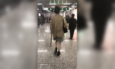 稀缺學妹專場 專業抄底靚麗學生妹JK制服 掀裙開閃光燈強抄 看的心驚肉跳太刺激 超清4K原版 (18)