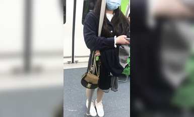 稀缺學妹專場 專業抄底靚麗學生妹JK制服 掀裙開閃光燈強抄 看的心驚肉跳太刺激 超清4K原版 (33)