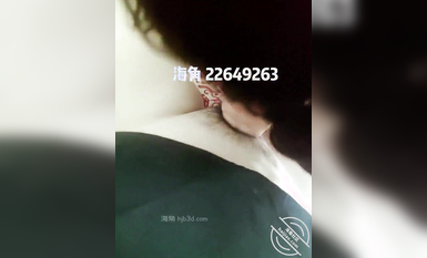 海角社區19歲小哥發現媽媽和楊姨老公姦情還以顏色把楊姨草了後續1給我姨看她老公和我媽現場直播，她竟主動含住了我的雞巴，發個福利