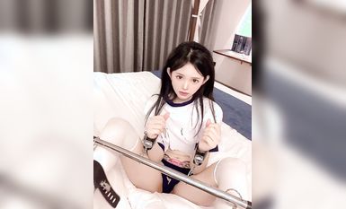 微博紅人頂級容顏蘿莉正妹【倦倦喵】露臉私人訂制體操服手腳束縛自慰放尿模仿吞精無水原檔 (8)