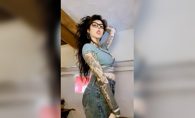 顏值巔峰白富美女神『Chloe』最新真愛群流出 狂野紋身爆乳女神的最後瘋狂 高清 (6)